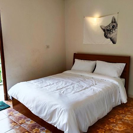 Tiki Bar-Kantiang Guesthouse Ko Lanta Zewnętrze zdjęcie